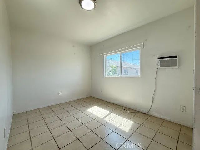 818 E C St, Colton, CA 92324
