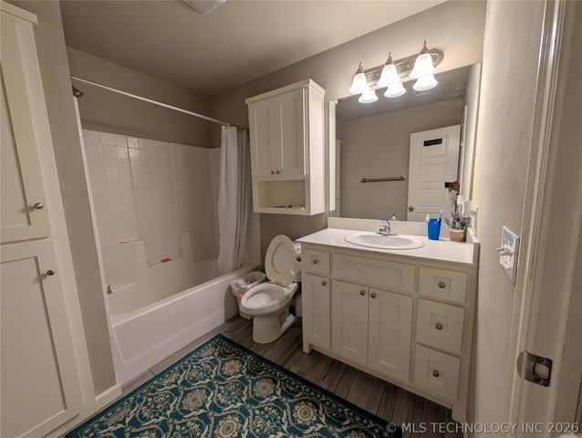 744 E 139th Place, Glenpool, OK 74033