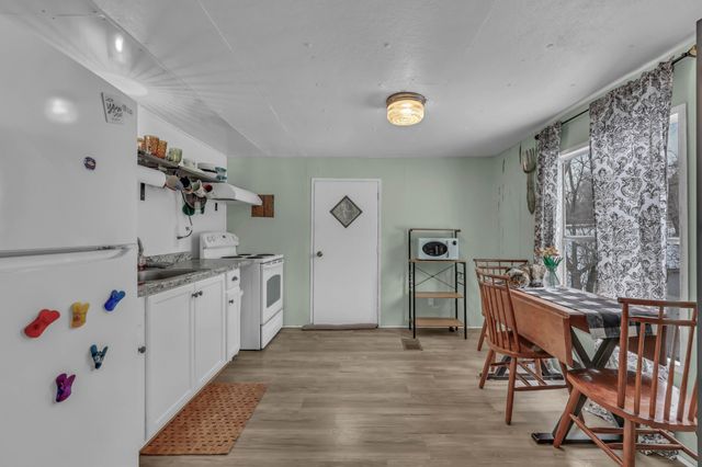 1105 Palmyra Rd, Clarksville, TN 37040