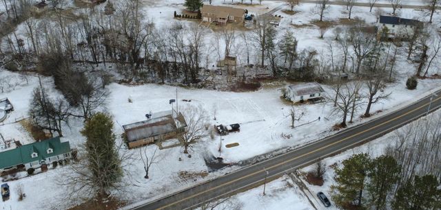 1105 Palmyra Rd, Clarksville, TN 37040