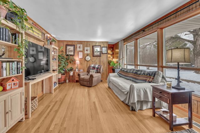 1105 Palmyra Rd, Clarksville, TN 37040