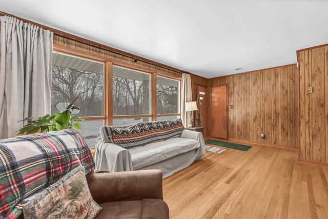 1105 Palmyra Rd, Clarksville, TN 37040