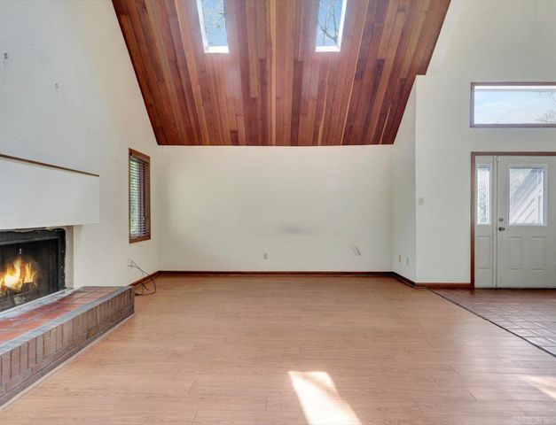 141 Penbay Pl, Hot Springs, AR 71901