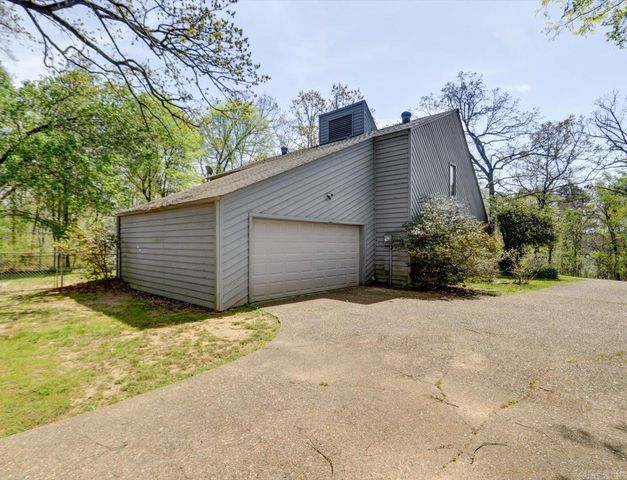 141 Penbay Pl, Hot Springs, AR 71901