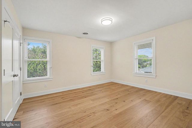 252 E AREBA AVE, Hershey, PA 17033