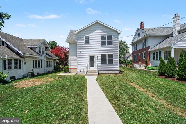252 E AREBA AVE, Hershey, PA 17033