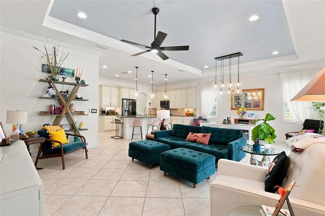 5057 LAKE OVERLOOK AVENUE, Bradenton, FL 34208