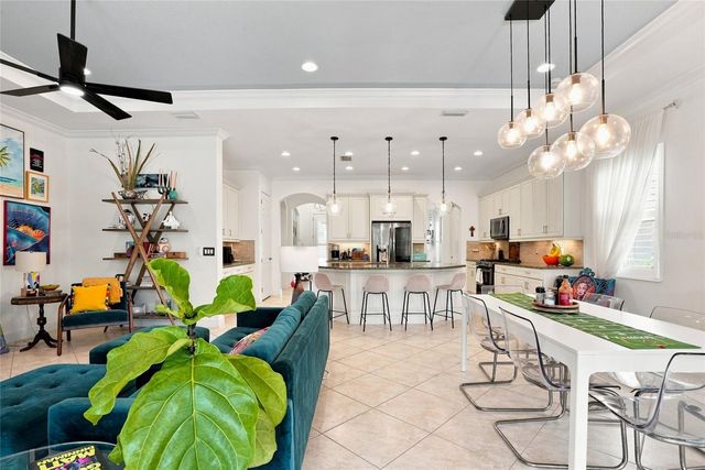 5057 LAKE OVERLOOK AVENUE, Bradenton, FL 34208