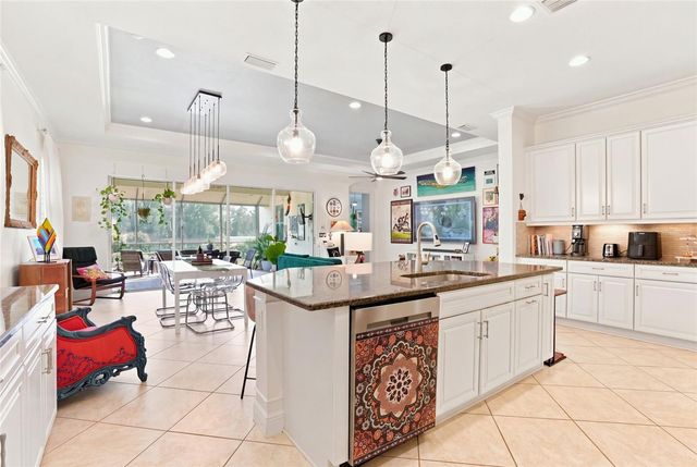 5057 LAKE OVERLOOK AVENUE, Bradenton, FL 34208