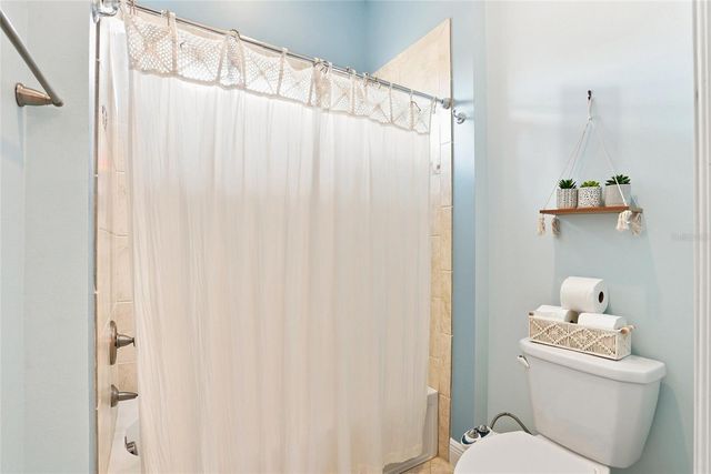 5057 LAKE OVERLOOK AVENUE, Bradenton, FL 34208