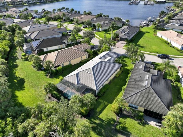 5057 LAKE OVERLOOK AVENUE, Bradenton, FL 34208