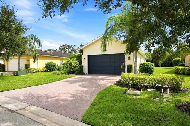 5057 LAKE OVERLOOK AVENUE, Bradenton, FL 34208