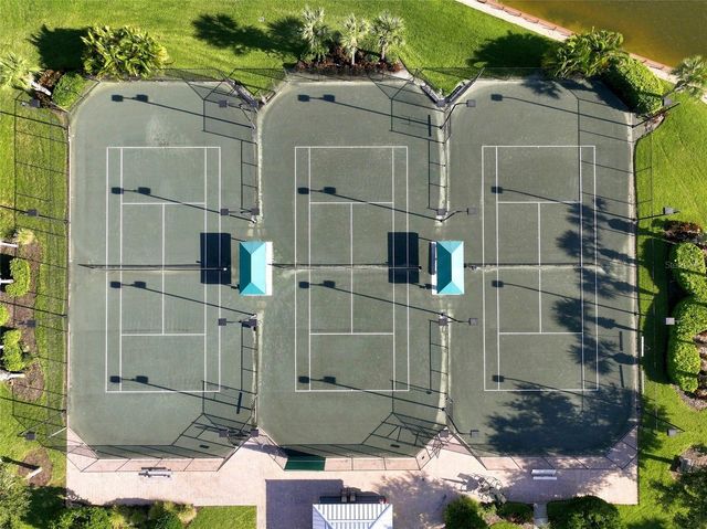5057 LAKE OVERLOOK AVENUE, Bradenton, FL 34208