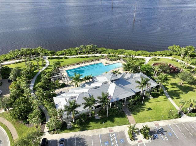 5057 LAKE OVERLOOK AVENUE, Bradenton, FL 34208