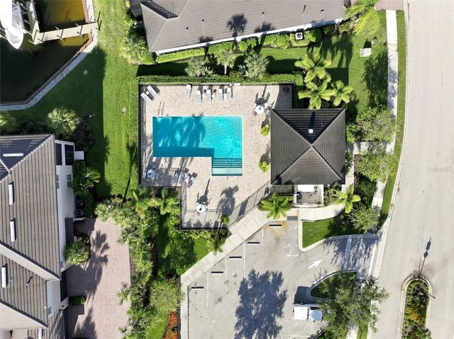 5057 LAKE OVERLOOK AVENUE, Bradenton, FL 34208