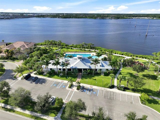 5057 LAKE OVERLOOK AVENUE, Bradenton, FL 34208