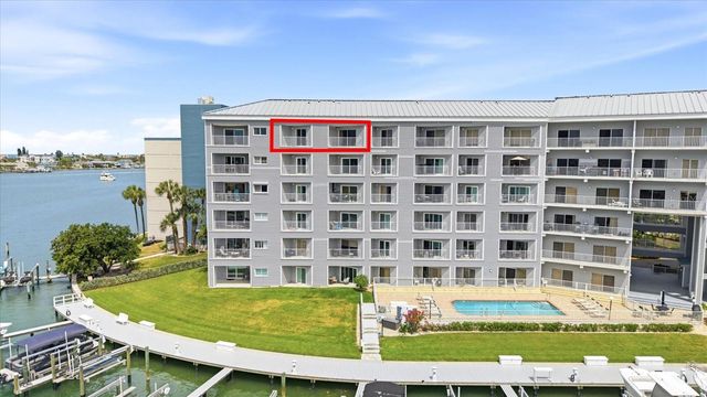 610 ISLAND WAY 607, Clearwater Beach, FL 33767
