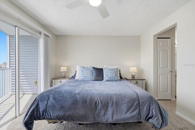 610 ISLAND WAY 607, Clearwater Beach, FL 33767