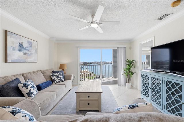 610 ISLAND WAY 607, Clearwater Beach, FL 33767