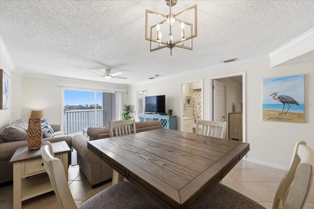 610 ISLAND WAY 607, Clearwater Beach, FL 33767