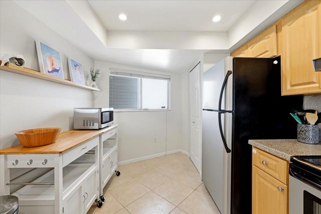 610 ISLAND WAY 607, Clearwater Beach, FL 33767