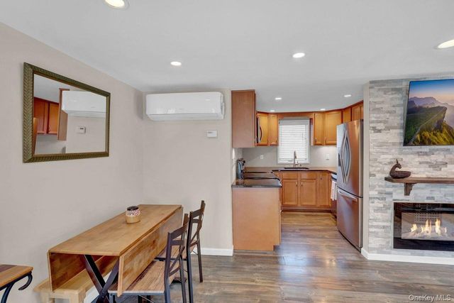 16 Magnolia Drive, Kings Park, NY 11754