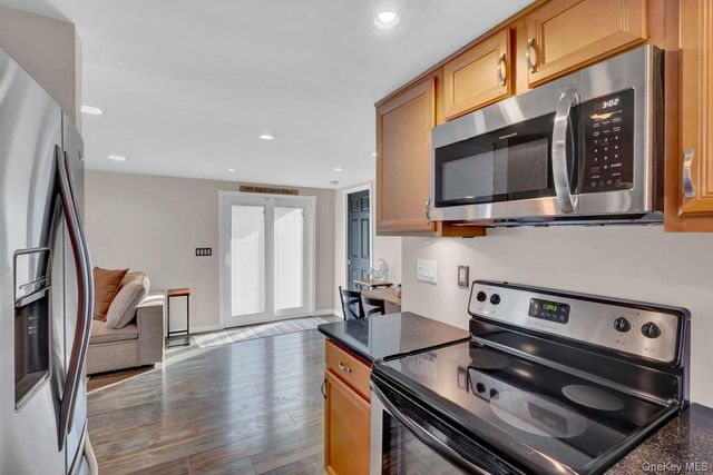 16 Magnolia Drive, Kings Park, NY 11754