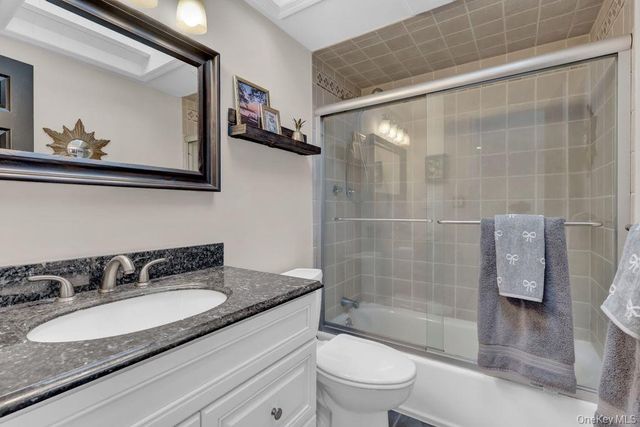 16 Magnolia Drive, Kings Park, NY 11754