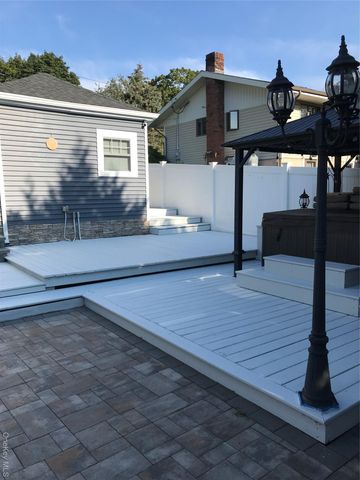 16 Magnolia Drive, Kings Park, NY 11754