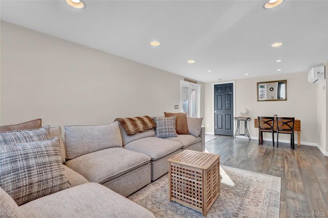 16 Magnolia Drive, Kings Park, NY 11754