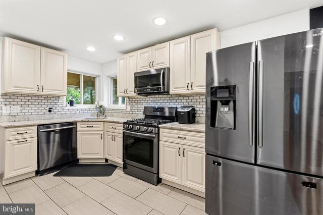 10111 GREEN FOREST DR, Adelphi, MD 20783