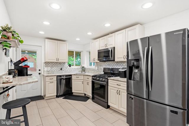 10111 GREEN FOREST DR, Adelphi, MD 20783