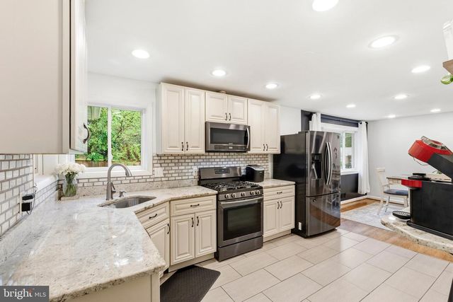 10111 GREEN FOREST DR, Adelphi, MD 20783