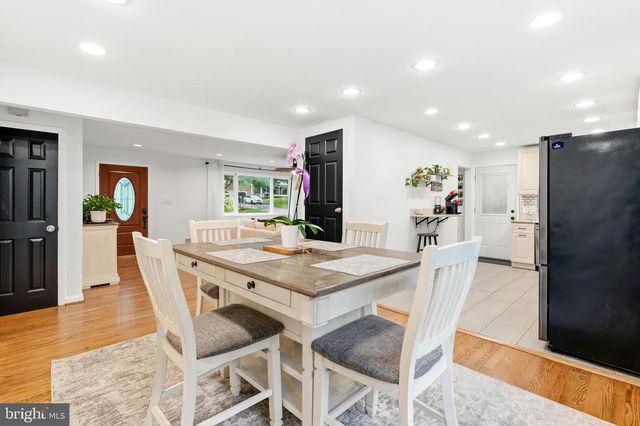 10111 GREEN FOREST DR, Adelphi, MD 20783
