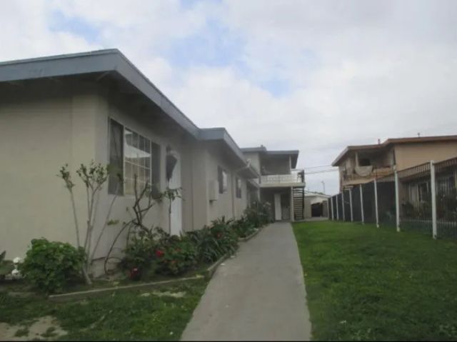 17411 Keelson, Huntington Beach, CA 92647