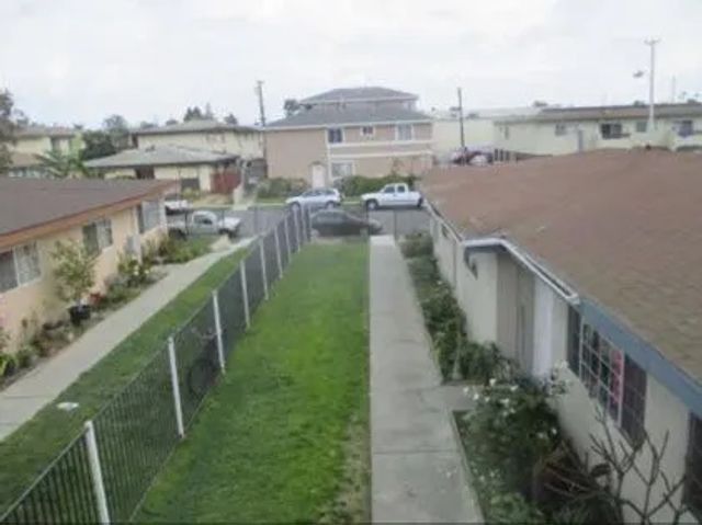 17411 Keelson, Huntington Beach, CA 92647