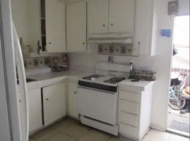 17411 Keelson, Huntington Beach, CA 92647