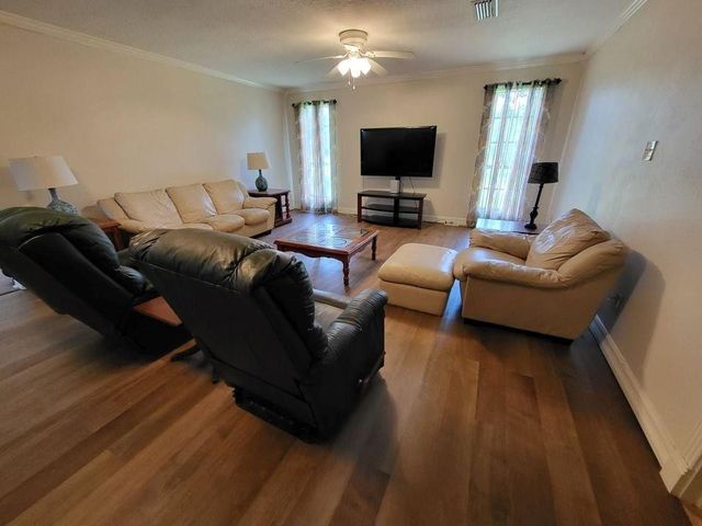 20914 Highway 35, Sweeny, TX 77480