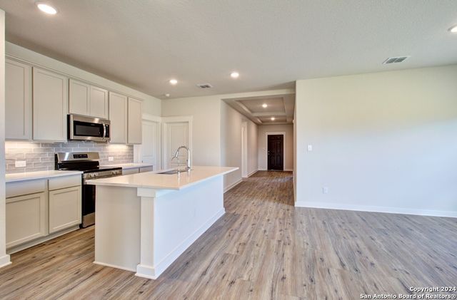 956 Tornado Ridge, New Braunfels, TX 78130