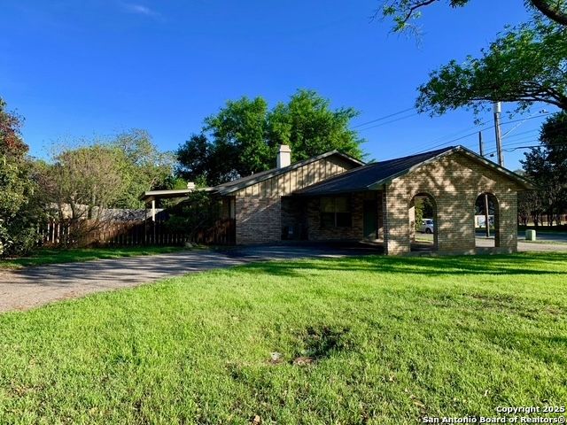 112 Travertine Ln, Castle Hills, TX 78213