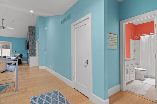 4107 Saint Erin Court, Bettendorf, IA 52722