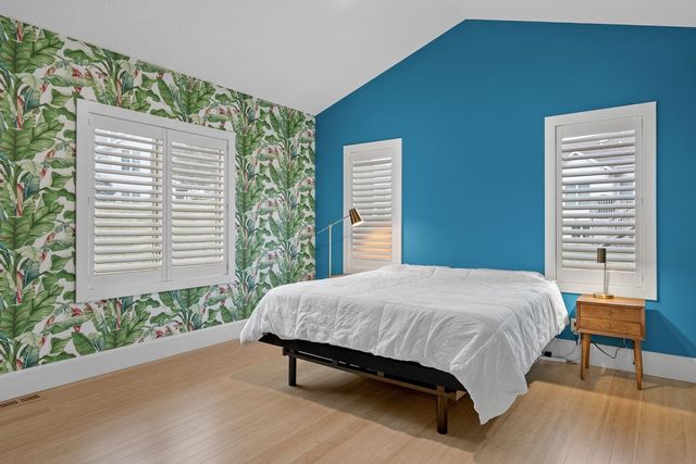 4107 Saint Erin Court, Bettendorf, IA 52722