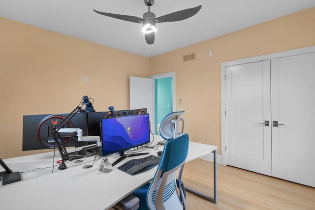 4107 Saint Erin Court, Bettendorf, IA 52722