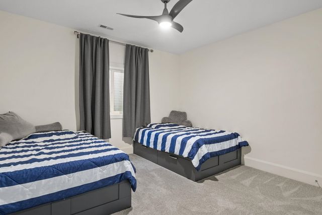 4107 Saint Erin Court, Bettendorf, IA 52722