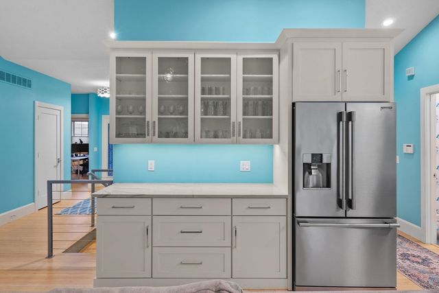 4107 Saint Erin Court, Bettendorf, IA 52722