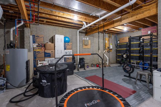 4107 Saint Erin Court, Bettendorf, IA 52722