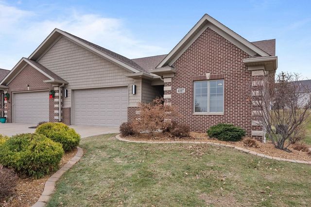 4107 Saint Erin Court, Bettendorf, IA 52722