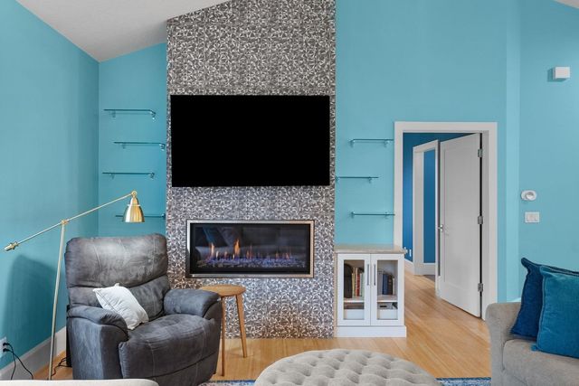 4107 Saint Erin Court, Bettendorf, IA 52722