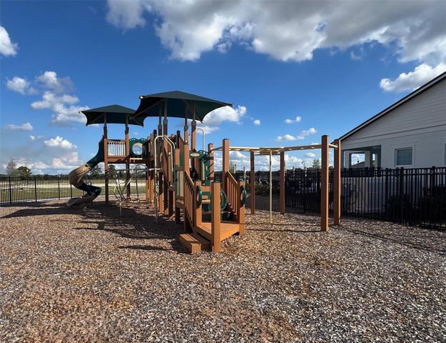 30104 MISTY PINES ROAD, Mount Dora, FL 32757