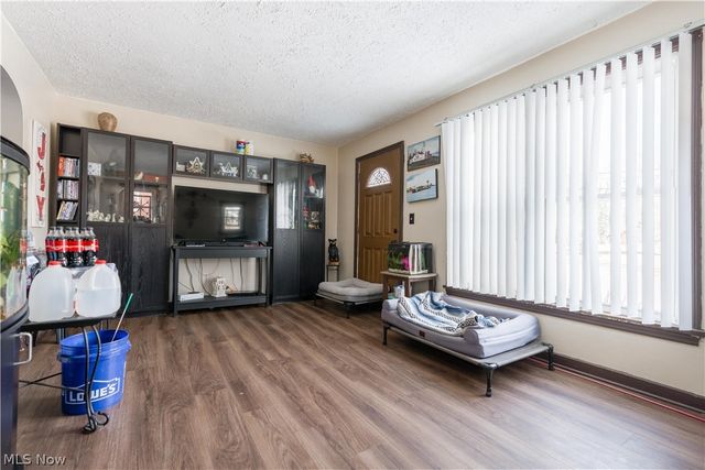 4462 20th Street NW, Canton, OH 44708